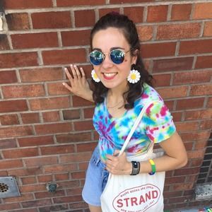 Meet your Posher, Annie